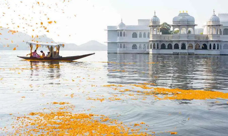 7 Best Honeymoon Destinations in Rajasthan for a Royal & Romantic Escape