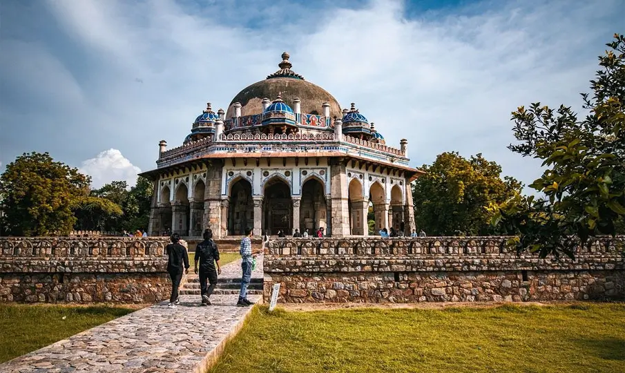 How Many Days Are Enough to Visit India for the First Time
