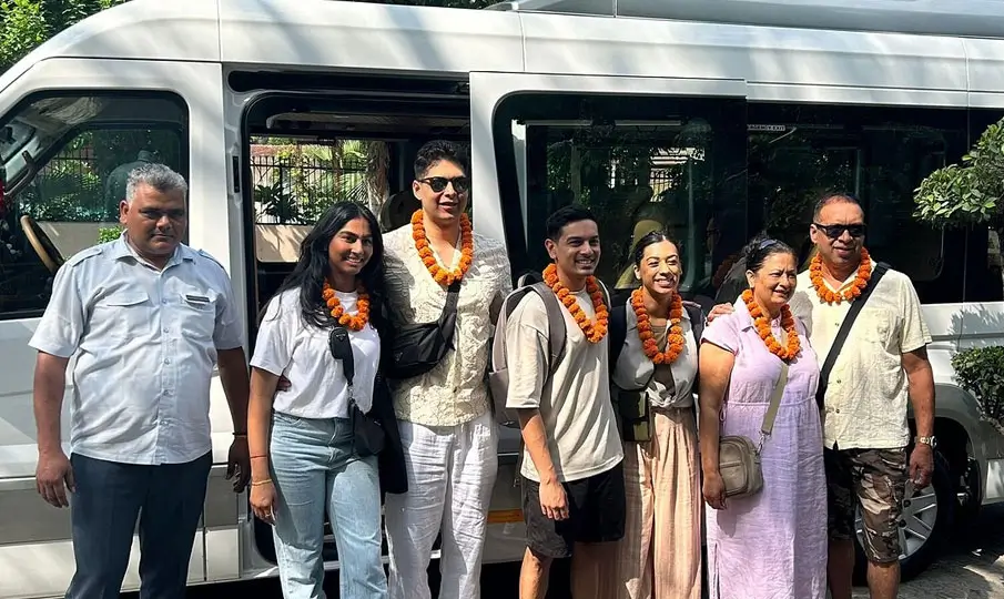 India Tour by Tempo Traveller with Driver – Price & Seating Guide