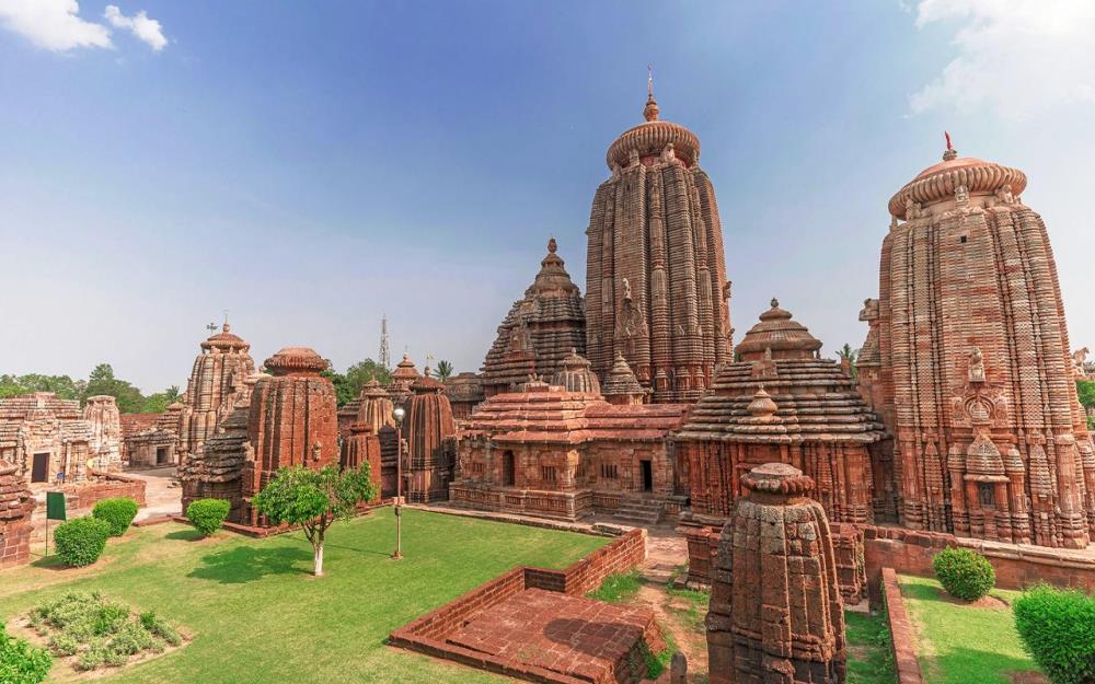 13 Nights 14 Days Textile Tour Of India