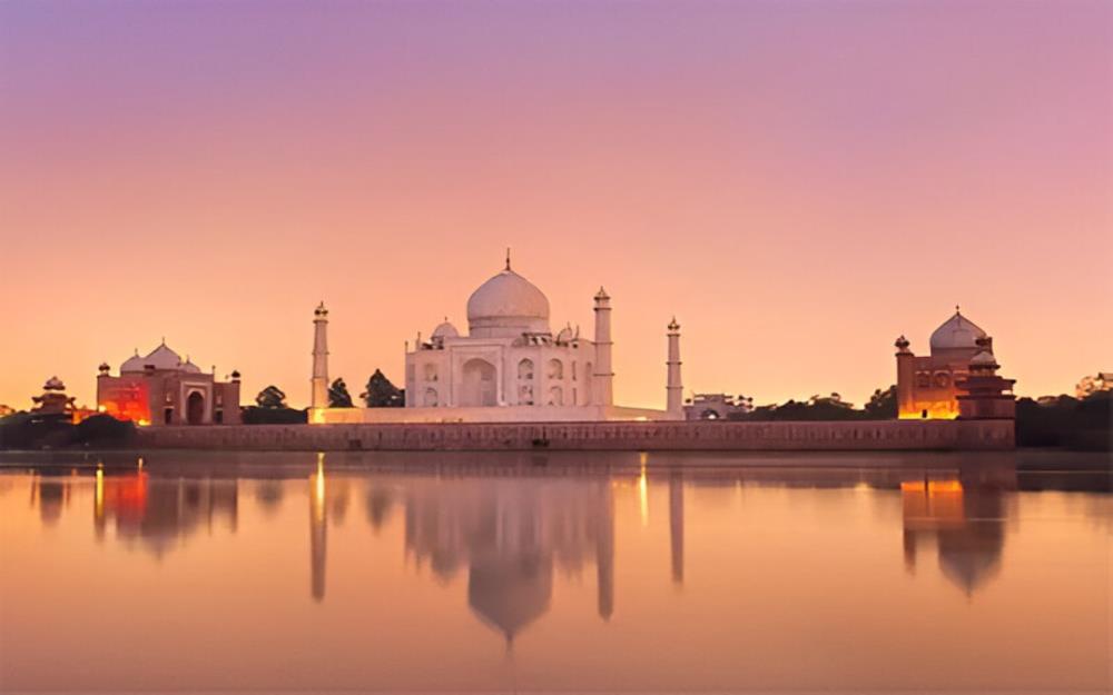 1 Nights 2 Days Taj Mahal Sunrise Tour