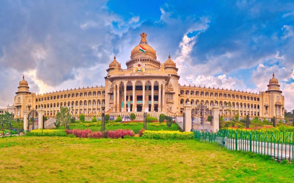 14 Nights 15 Days Mystical South India Tour