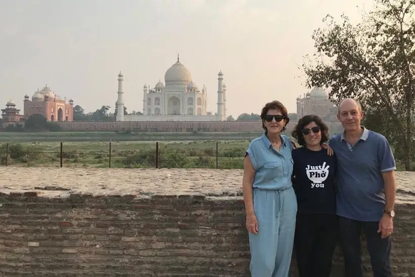 Private Taj Mahal Sunrise Tour with Local Guide from Delhi by Car and Driver
