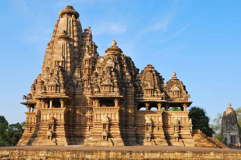 9 Nights 10 Days Golden Triangle Tour With Khajuraho & Varanasi